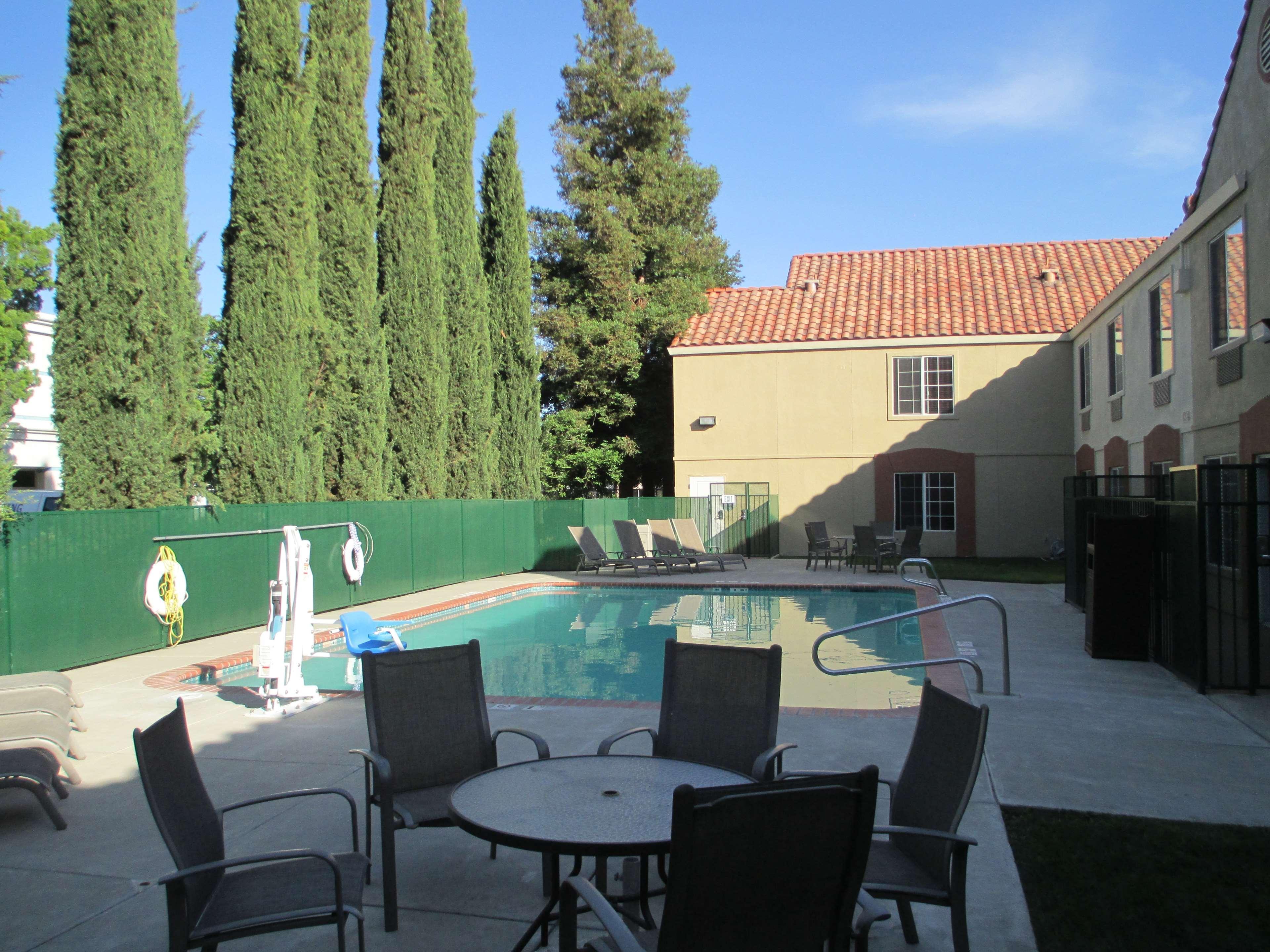Best Western Brentwood Inn Luaran gambar