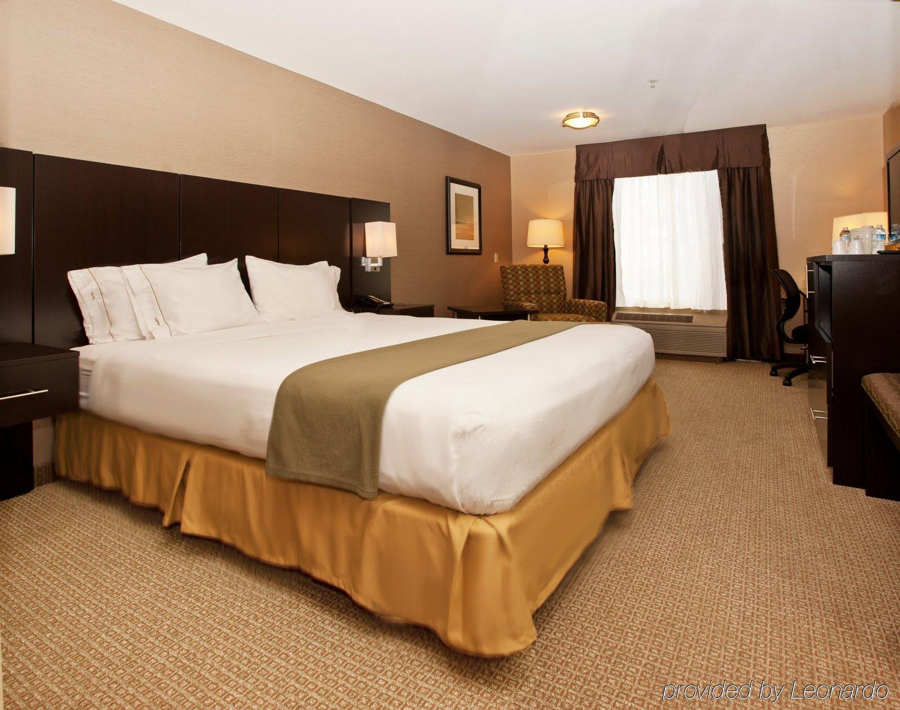 Best Western Brentwood Inn Bilik gambar